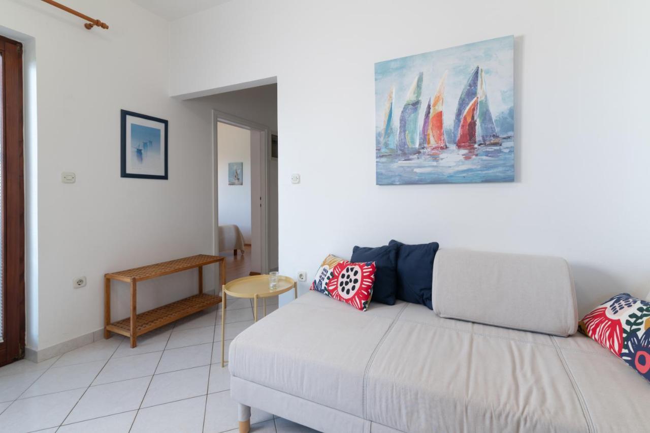 Apartments Rozelyn Ugljan Ngoại thất bức ảnh